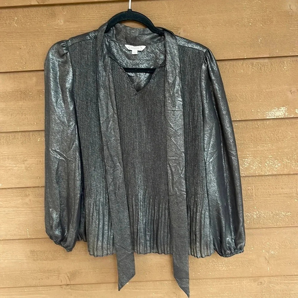 Nanette Lepore breezy black sparkle pleated blouse, size small - Picture 1 of 7